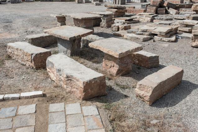 Mesa de piedra natural 5