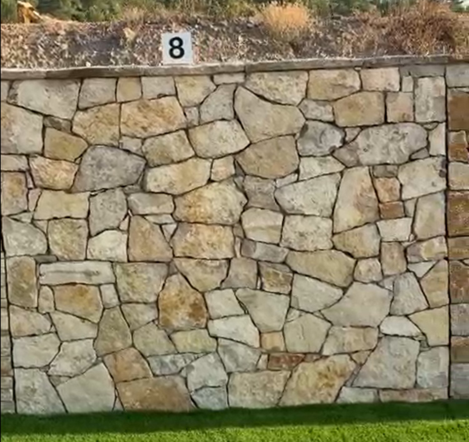 Calaf irregular (num 8 )